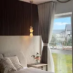 Stylish Superking And King Ensuite Bedrooms In Dublin-free Parking- 15 Min Airport *