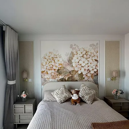 Проживание в семье Stylish Superking And King Ensuite Bedrooms In