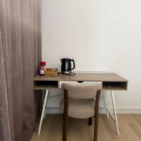 Stylish Ensuite Bedrooms In Dublin-Free Parking-15 Min Airport-Shared Accomodation *
