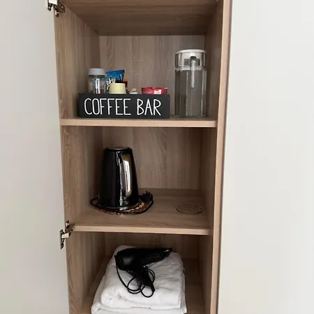 Stylish Ensuite Bedrooms In Dublin-Free Parking-15 Min Airport-Shared Accomodation *
