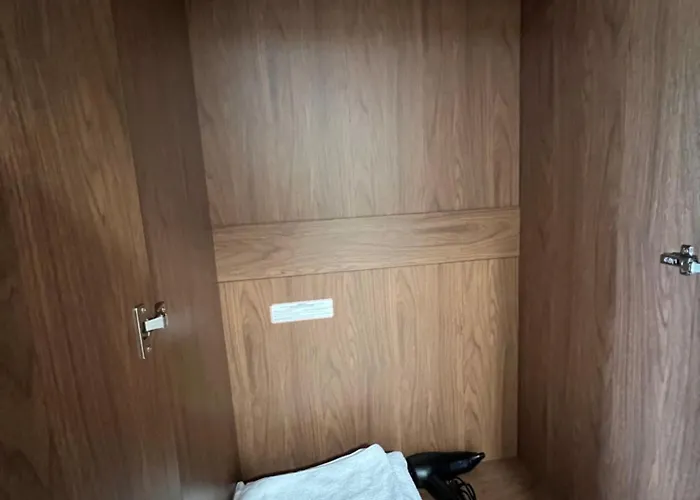 홈스테이 Stylish Superking And King Ensuite Bedrooms In