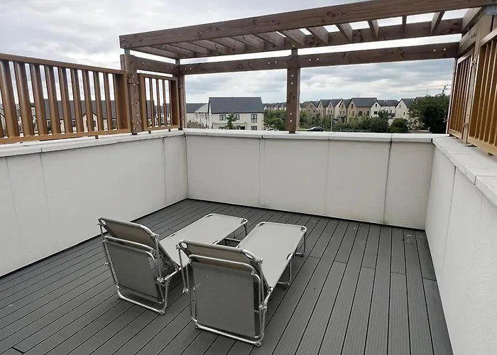 홈스테이 Stylish Superking And King Ensuite Bedrooms In *