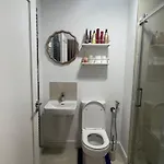 Stylish Superking And King Ensuite Bedrooms In Dublin-free Parking- 15 Min Airport 홈스테이
