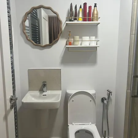 Rum i privatbostad Stylish Superking And King Ensuite Bedrooms In *